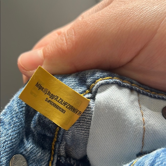 Men's Blue Distressed Jeans - Picture 13 of 16